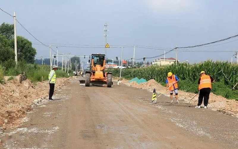 公路建設(shè)項目施工.webp.jpg